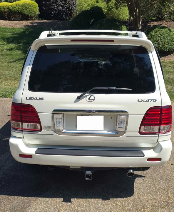 2007 Lexus LX 2nd Gen - Image 5 of 20
