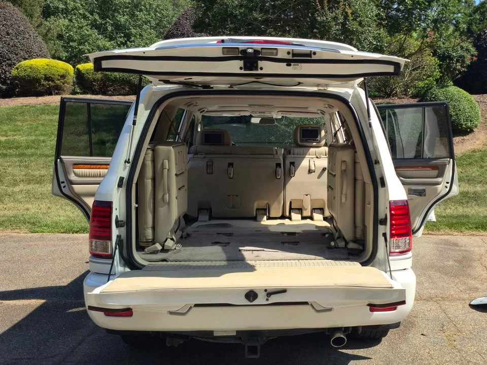 2007 Lexus LX 2nd Gen - Image 10 of 20