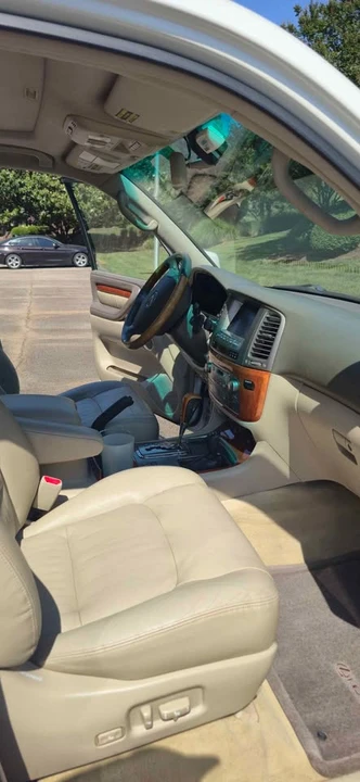 2007 Lexus LX 2nd Gen - Image 7 of 20