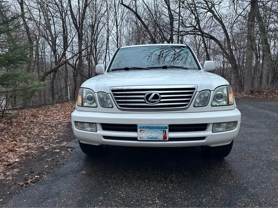2007 Lexus LX 2nd Gen - Image 5 of 15
