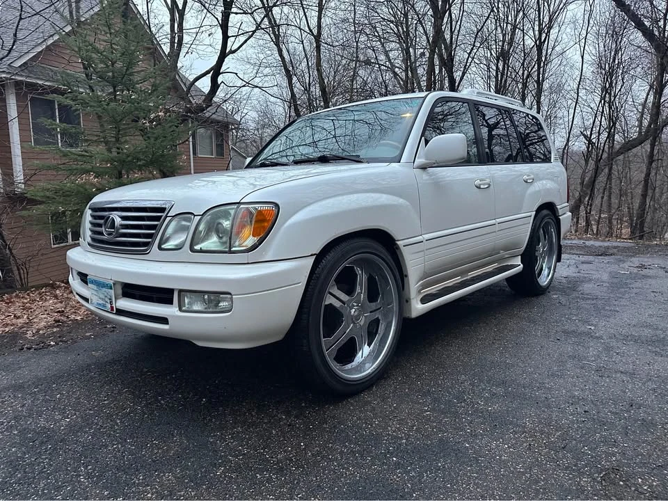 2007 Lexus LX 2nd Gen - Image 6 of 15