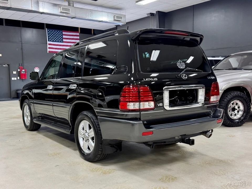2007 Lexus LX 2nd Gen - Image 12 of 12