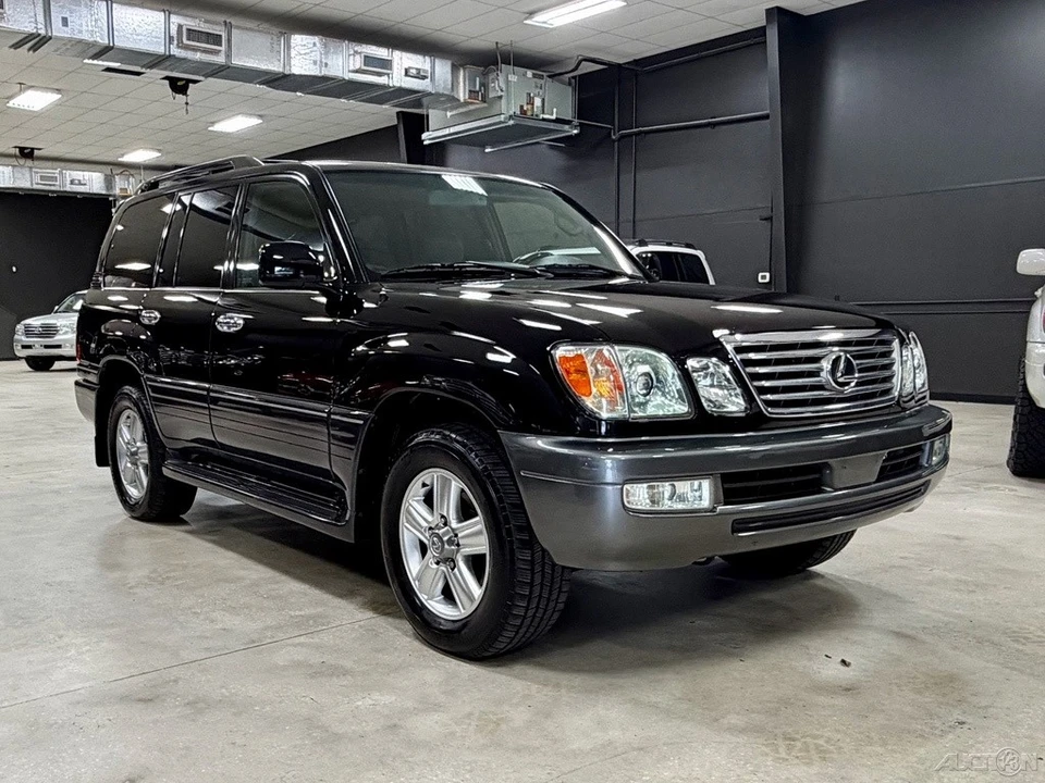 2007 Lexus LX 2nd Gen - Image 5 of 12