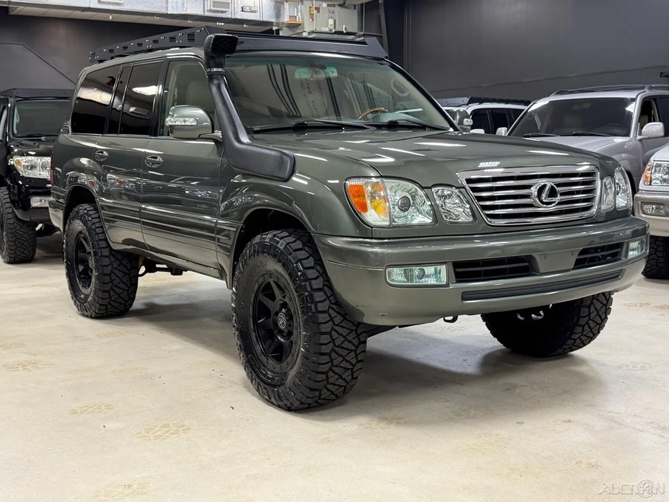 2007 Lexus LX 2nd Gen - Image 9 of 12