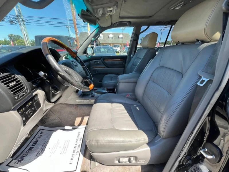 2007 Lexus LX 2nd Gen - Image 10 of 12