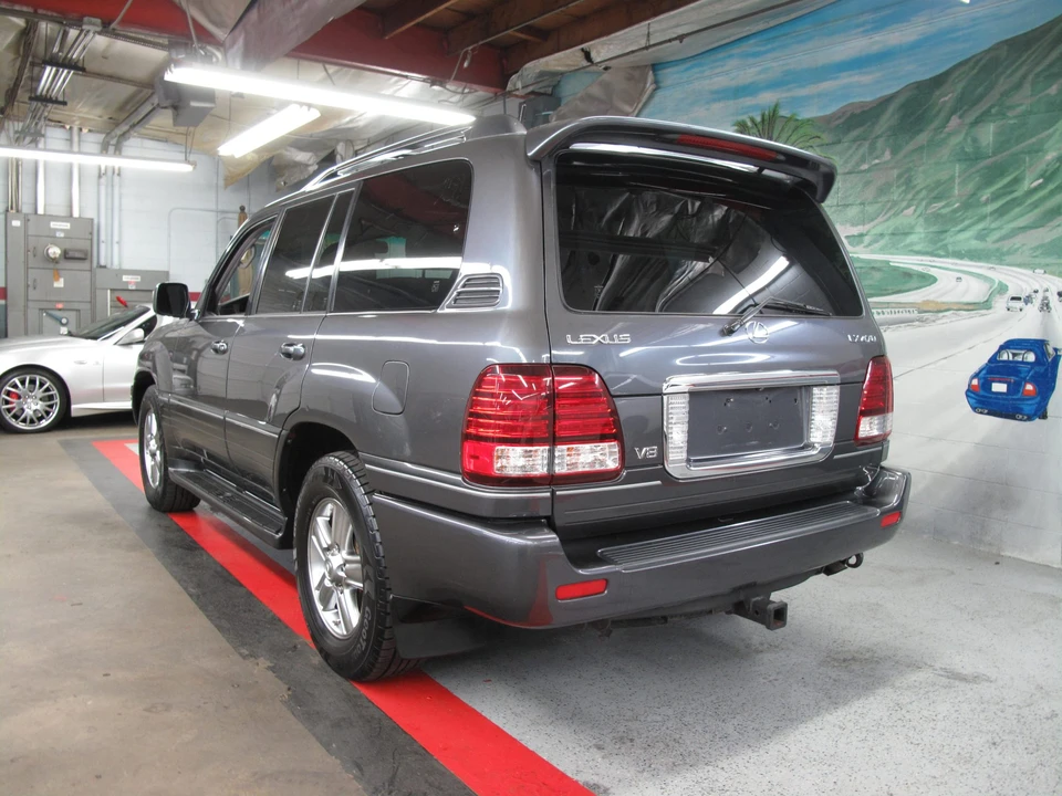 2007 Lexus LX 2nd Gen - Image 5 of 31
