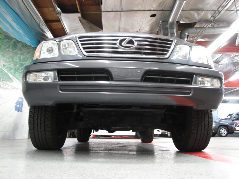 2007 Lexus LX 2nd Gen - Image 17 of 31