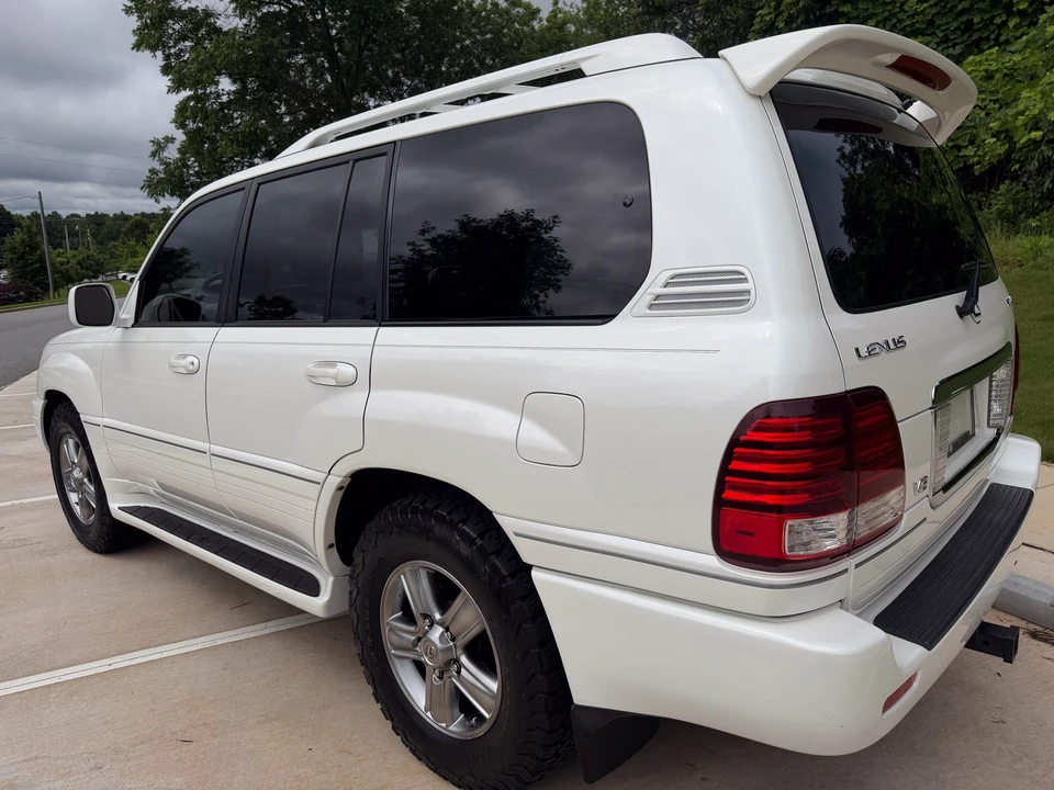 2007 Lexus LX 2nd Gen - Image 7 of 31