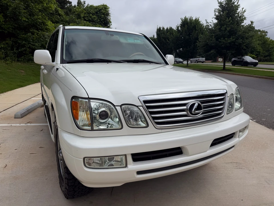 2007 Lexus LX 2nd Gen - Image 13 of 31