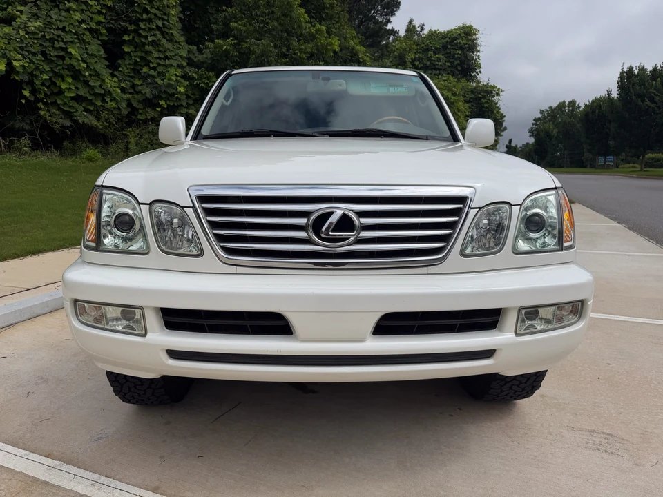 2007 Lexus LX 2nd Gen - Image 14 of 31