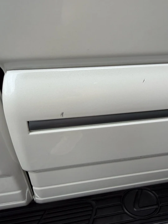 2007 Lexus LX 2nd Gen - Image 29 of 31