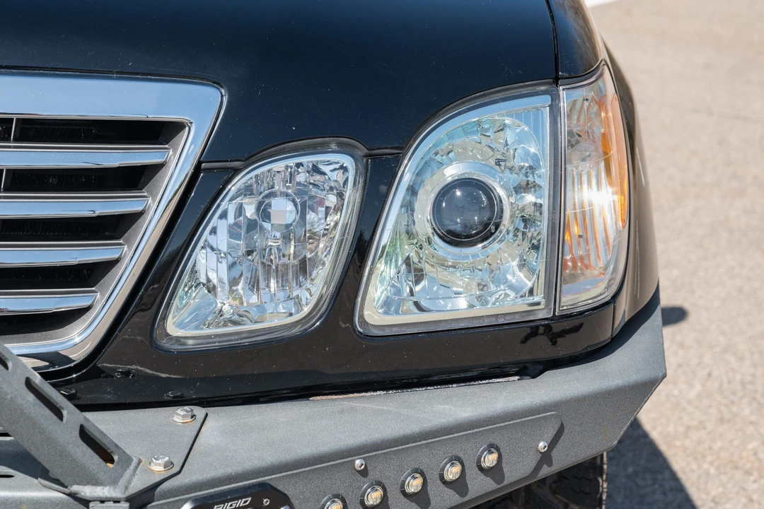 2007 Lexus LX 2nd Gen - Image 17 of 31