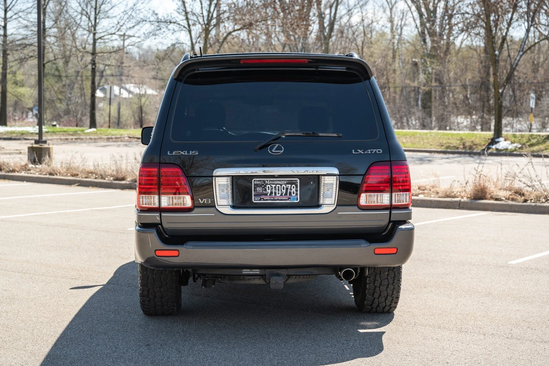 2007 Lexus LX 2nd Gen - Image 5 of 31