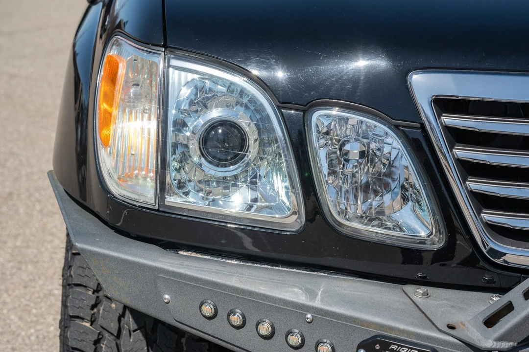 2007 Lexus LX 2nd Gen - Image 15 of 31