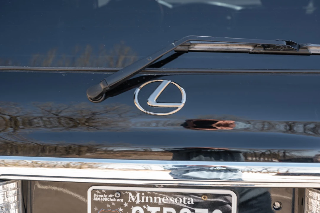 2007 Lexus LX 2nd Gen - Image 29 of 31