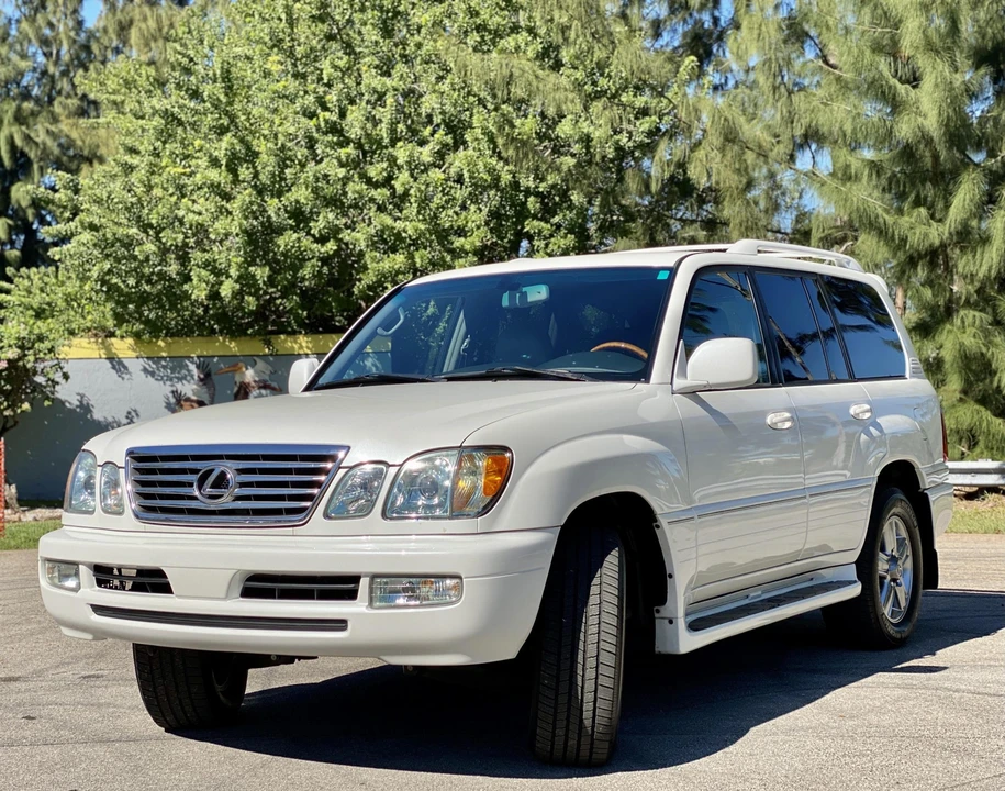 2007 Lexus LX 2nd Gen - Image 5 of 31