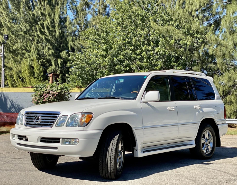 2007 Lexus LX 2nd Gen - Image 6 of 31