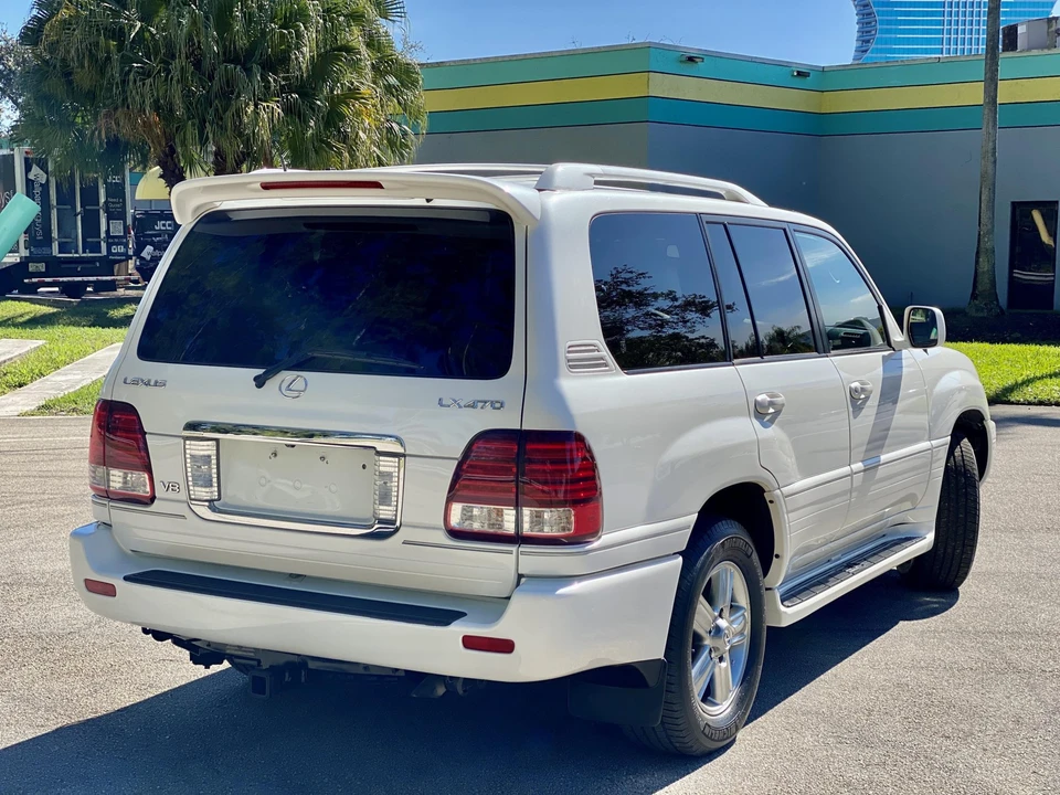 2007 Lexus LX 2nd Gen - Image 20 of 31