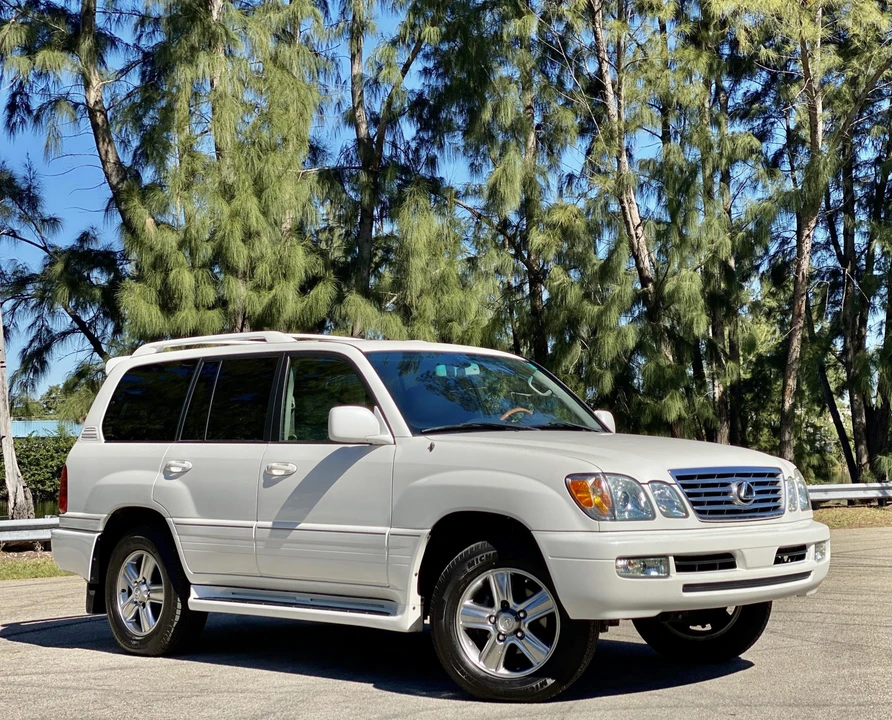 2007 Lexus LX 2nd Gen - Image 26 of 31
