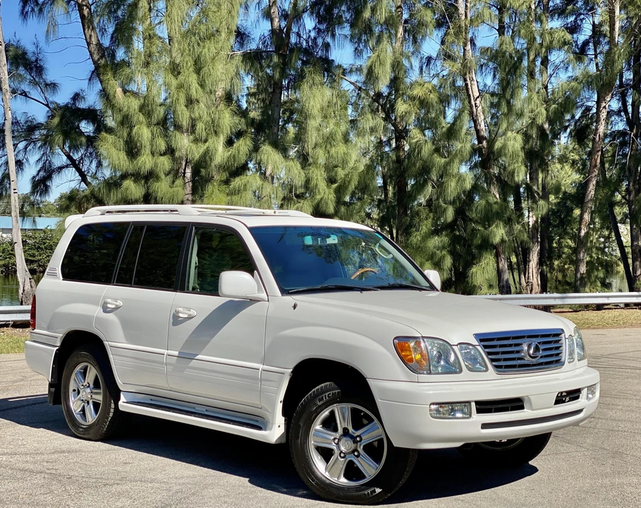 2007 Lexus LX 2nd Gen - Image 28 of 31