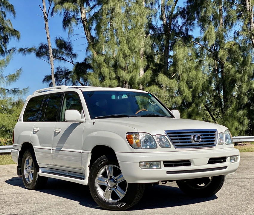 2007 Lexus LX 2nd Gen - Image 29 of 31