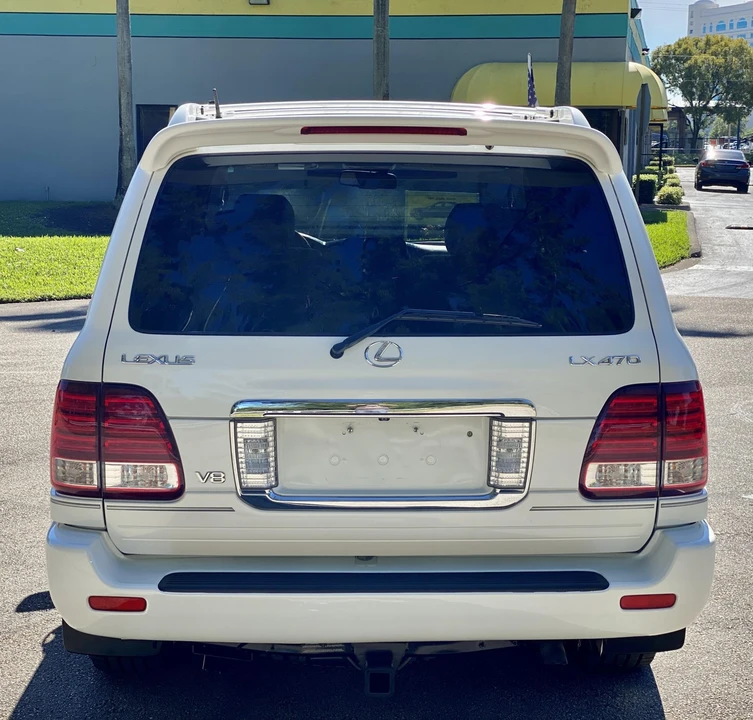 2007 Lexus LX 2nd Gen - Image 17 of 31