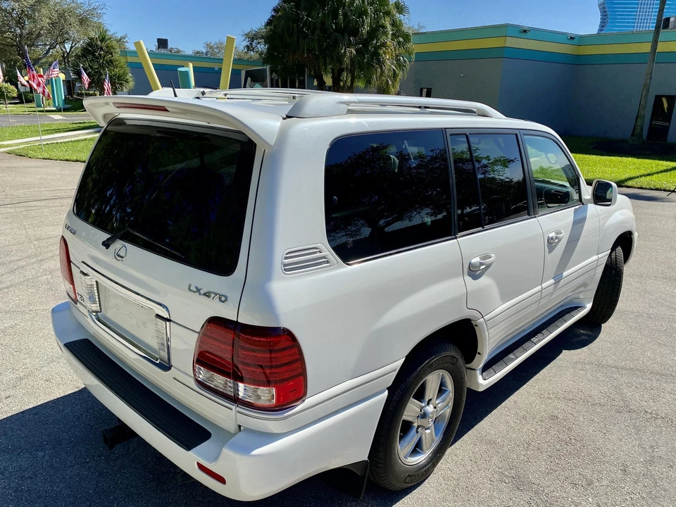 2007 Lexus LX 2nd Gen - Image 21 of 31