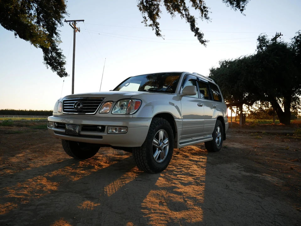 2007 Lexus LX 2nd Gen - Image 13 of 31