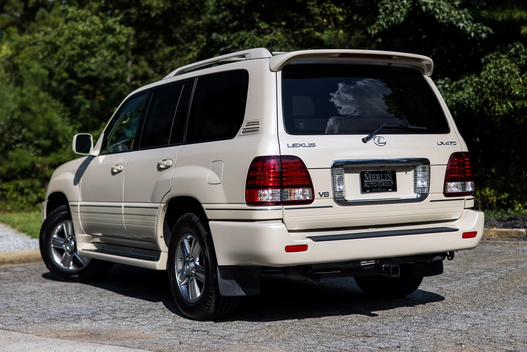 2007 Lexus LX 2nd Gen - Image 19 of 31