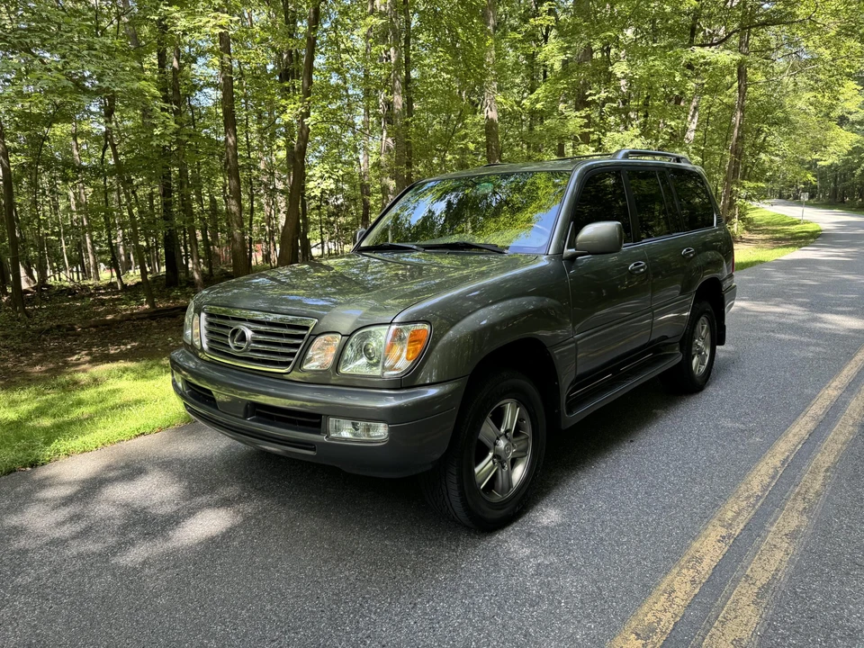 2007 Lexus LX 2nd Gen - Image 21 of 31