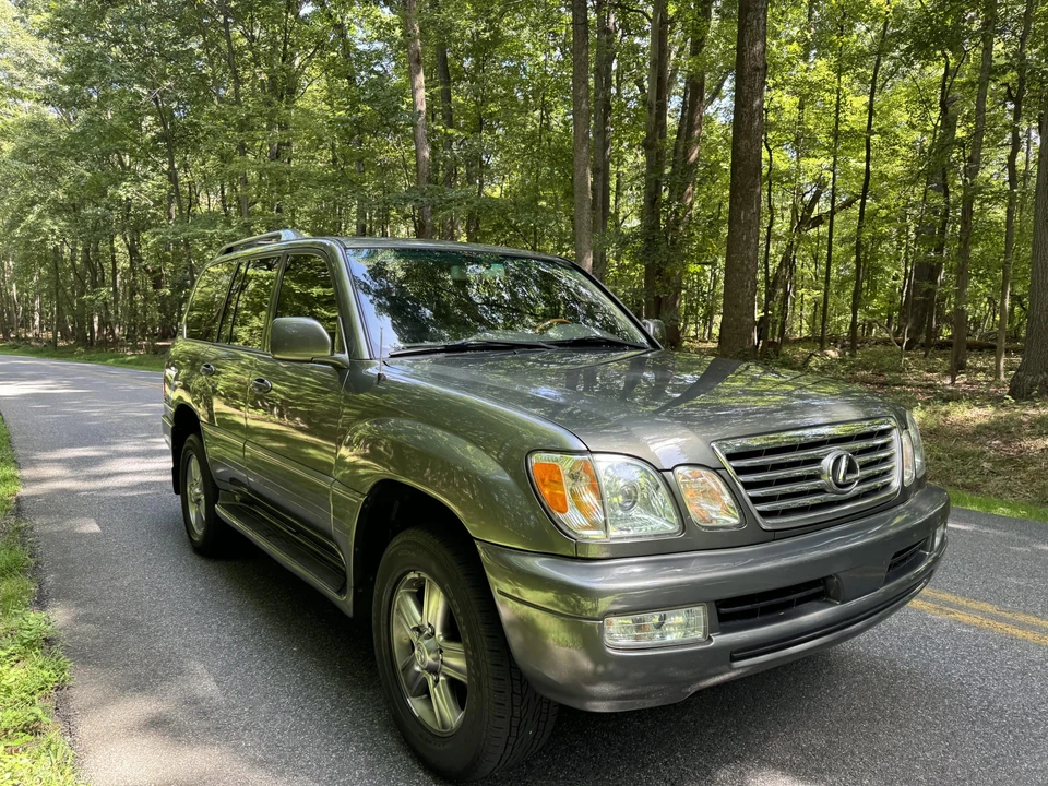 2007 Lexus LX 2nd Gen - Image 30 of 31