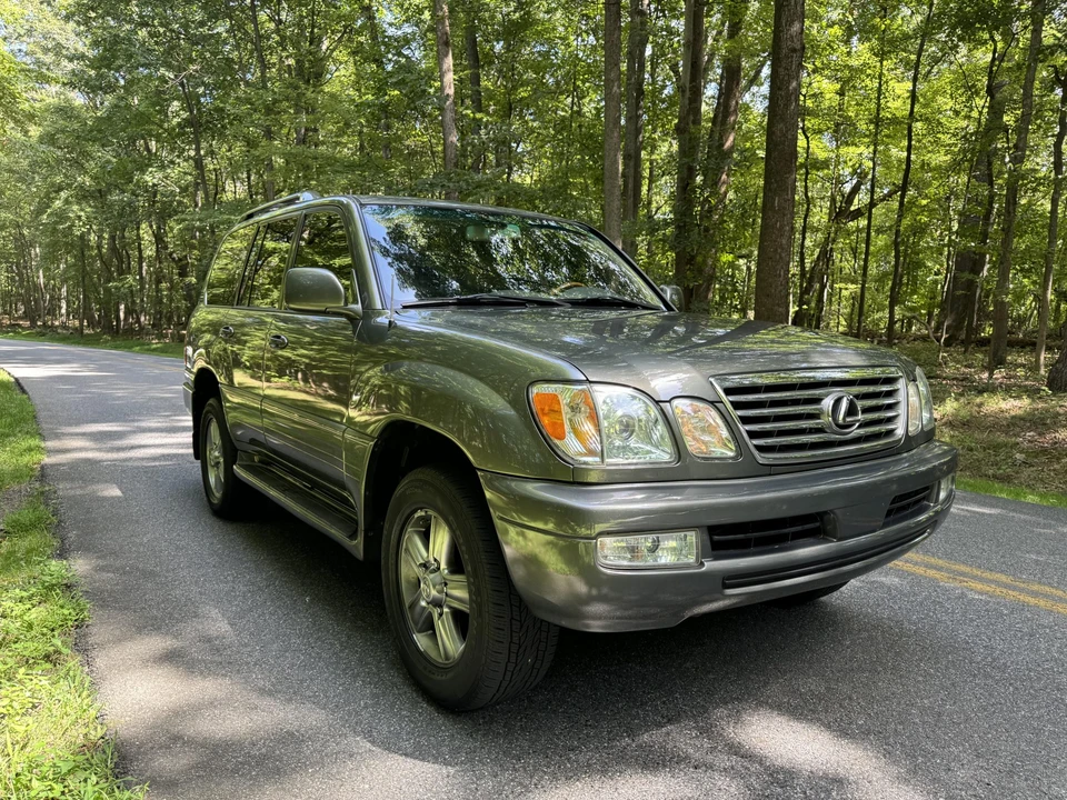 2007 Lexus LX 2nd Gen - Image 29 of 31