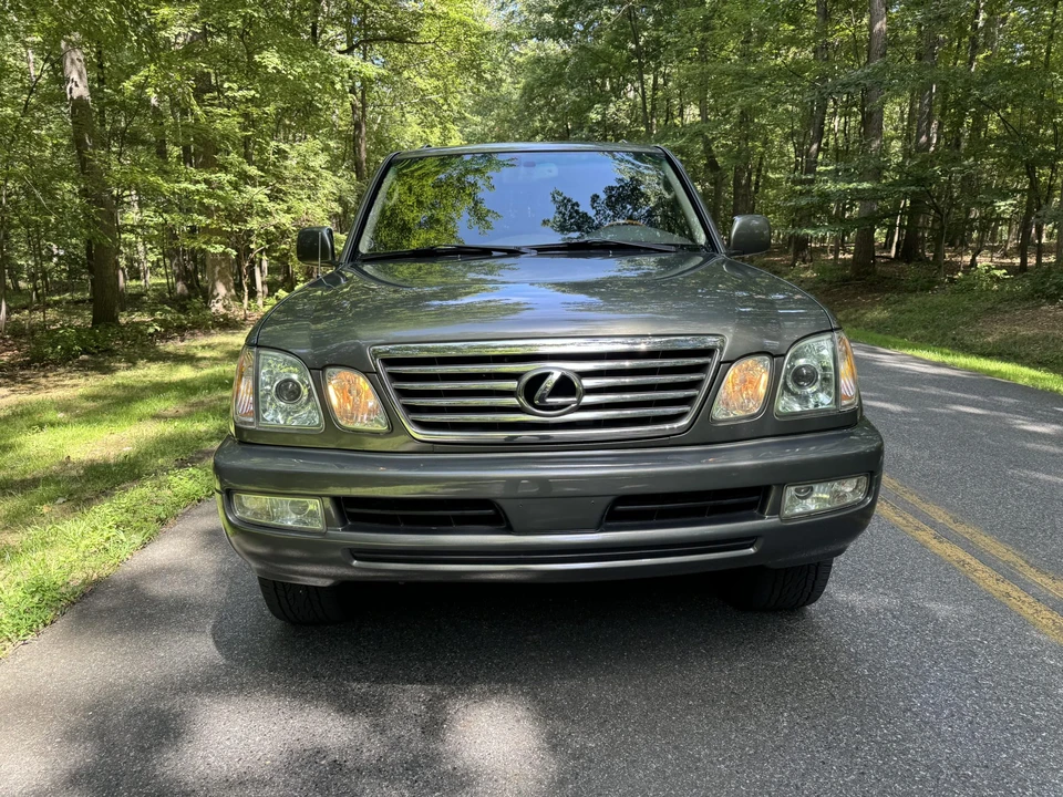 2007 Lexus LX 2nd Gen - Image 27 of 31