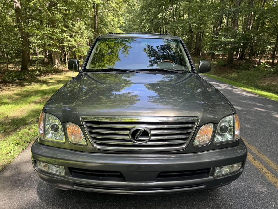 2007 Lexus LX 2nd Gen - Image 22 of 31