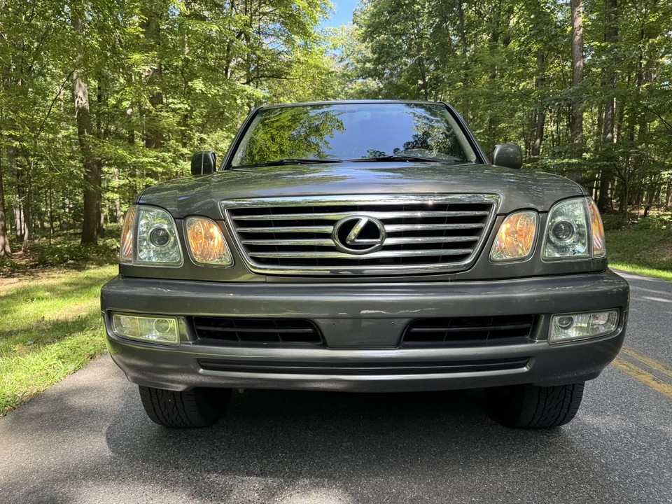 2007 Lexus LX 2nd Gen - Image 25 of 31