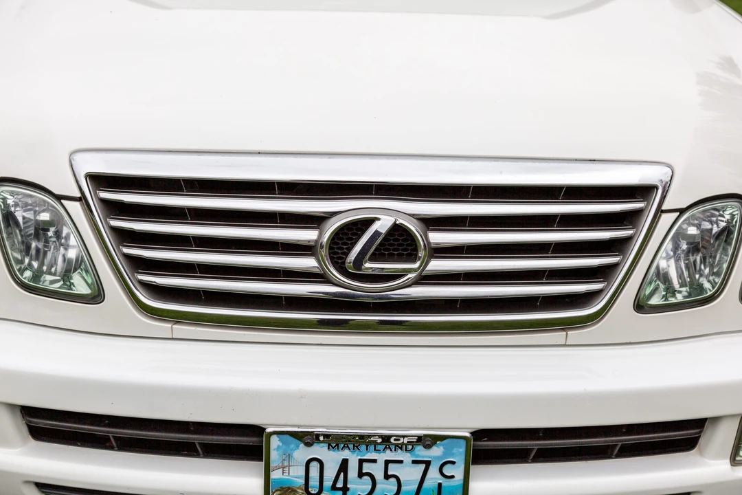 2007 Lexus LX 2nd Gen - Image 26 of 31
