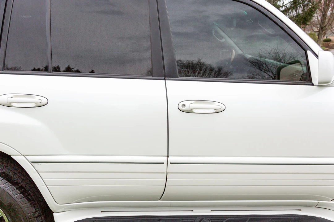 2007 Lexus LX 2nd Gen - Image 24 of 31