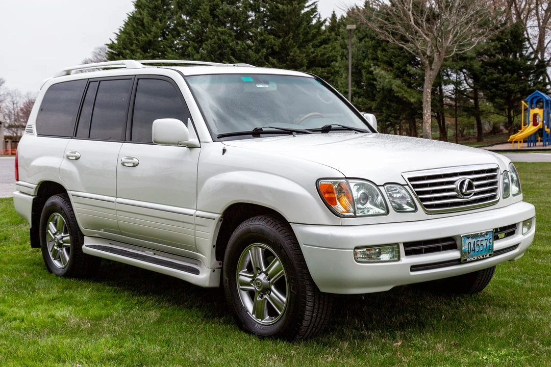 2007 Lexus LX 2nd Gen - Image 8 of 31