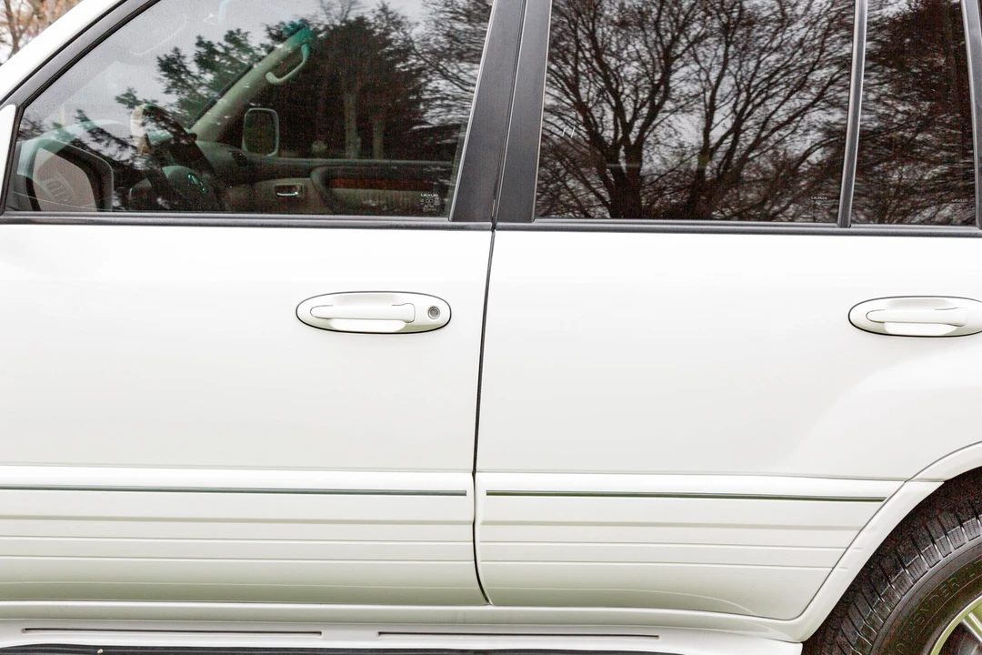 2007 Lexus LX 2nd Gen - Image 22 of 31