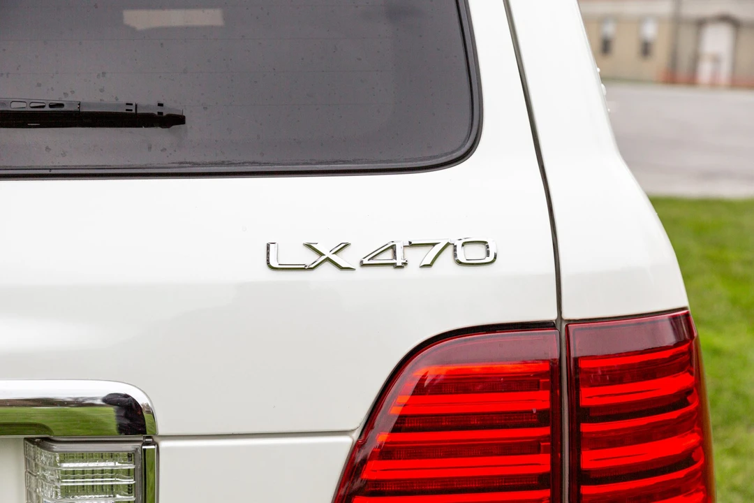 2007 Lexus LX 2nd Gen - Image 27 of 31