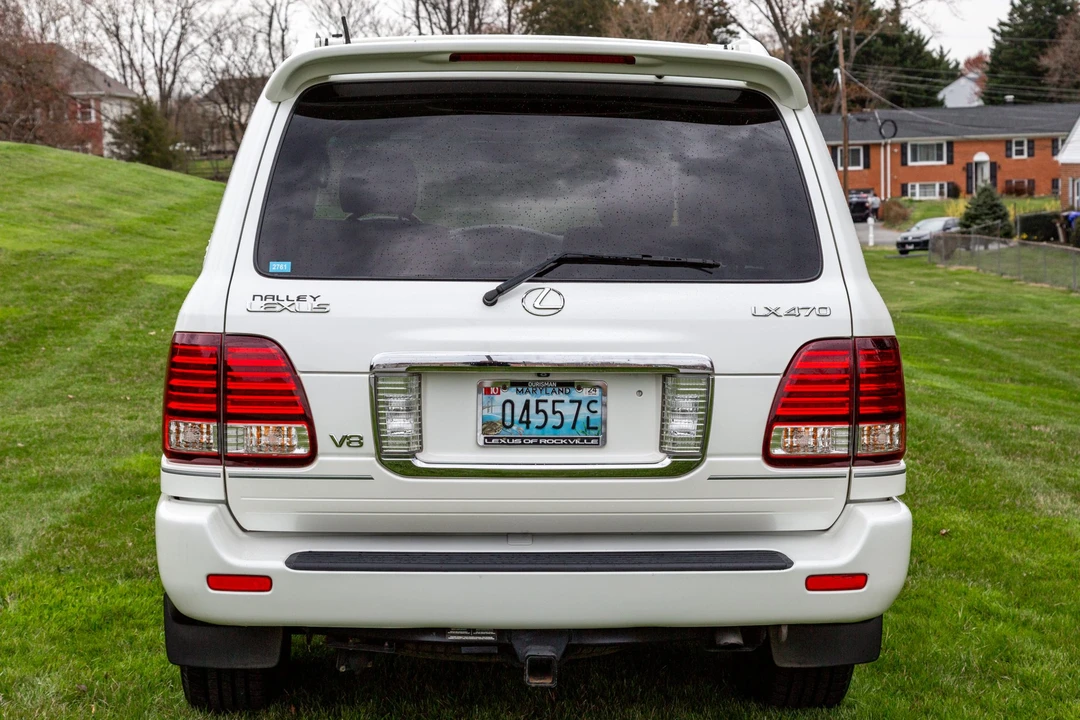 2007 Lexus LX 2nd Gen - Image 5 of 31
