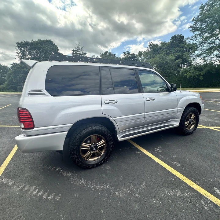 2007 Lexus LX 2nd Gen - Image 7 of 31