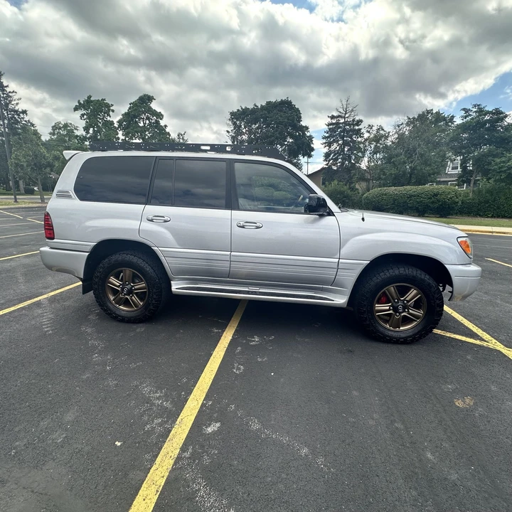 2007 Lexus LX 2nd Gen - Image 8 of 31