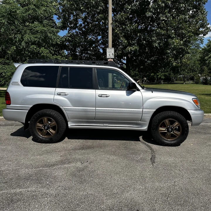 2007 Lexus LX 2nd Gen - Image 13 of 31