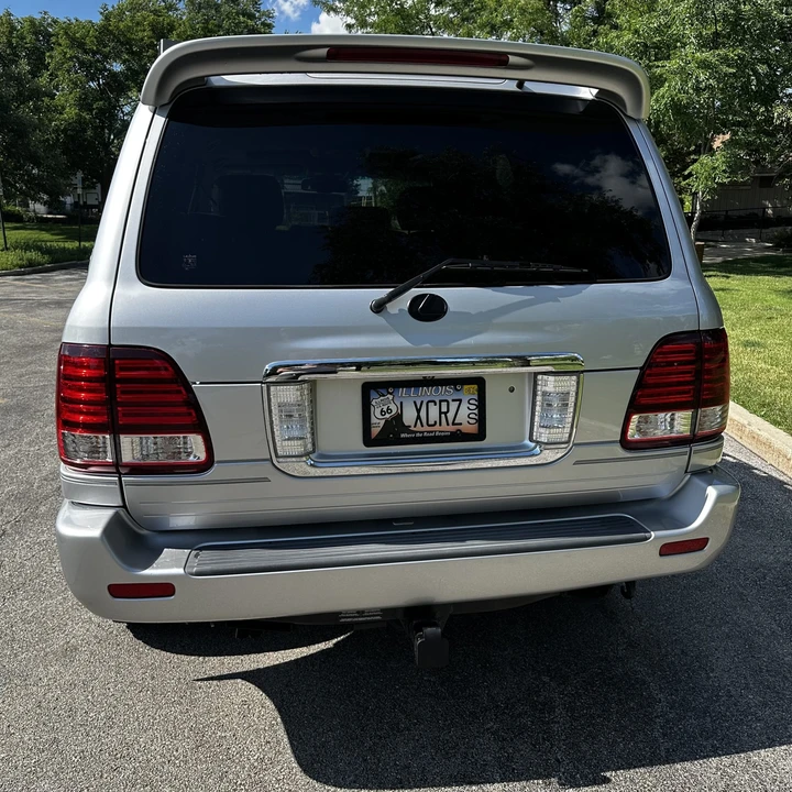 2007 Lexus LX 2nd Gen - Image 12 of 31