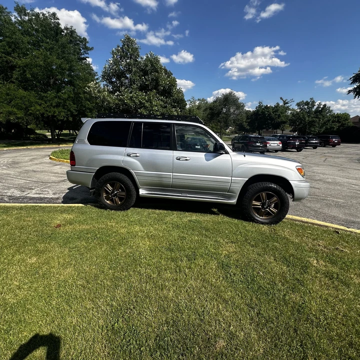 2007 Lexus LX 2nd Gen - Image 14 of 31