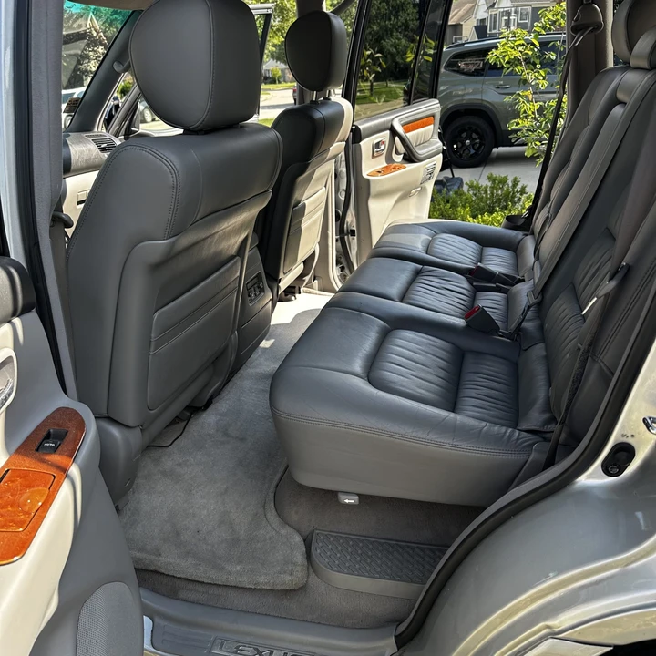 2007 Lexus LX 2nd Gen - Image 31 of 31