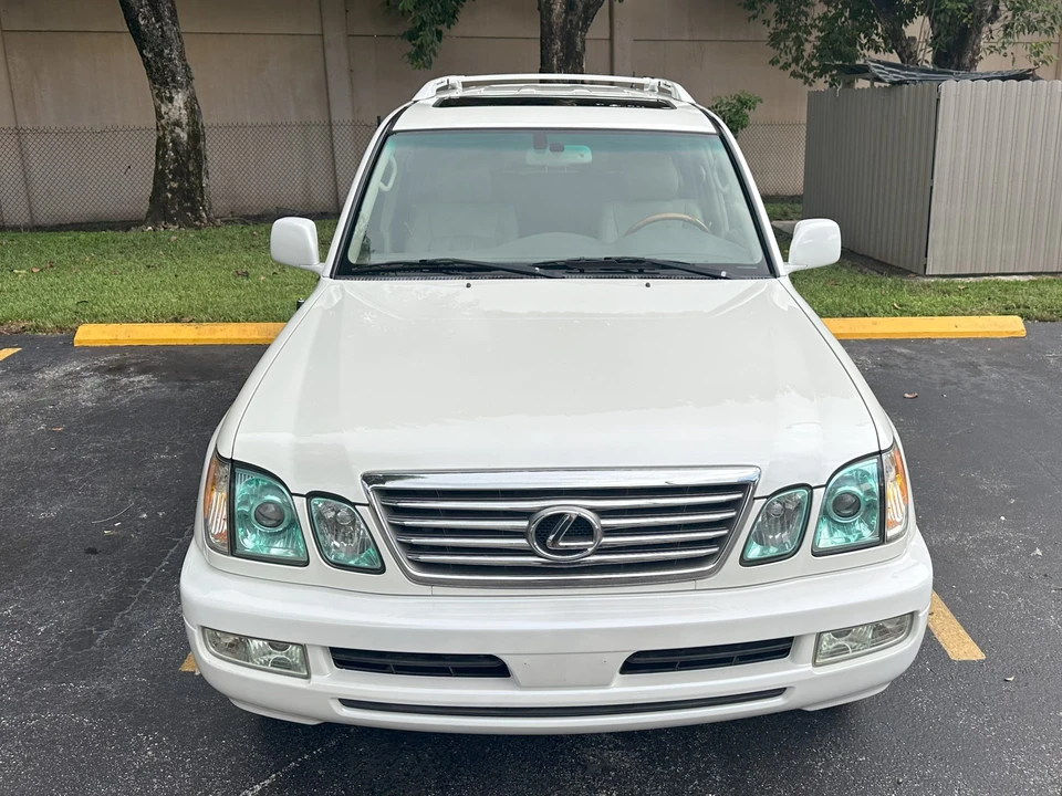 2007 Lexus LX 2nd Gen - Image 29 of 31