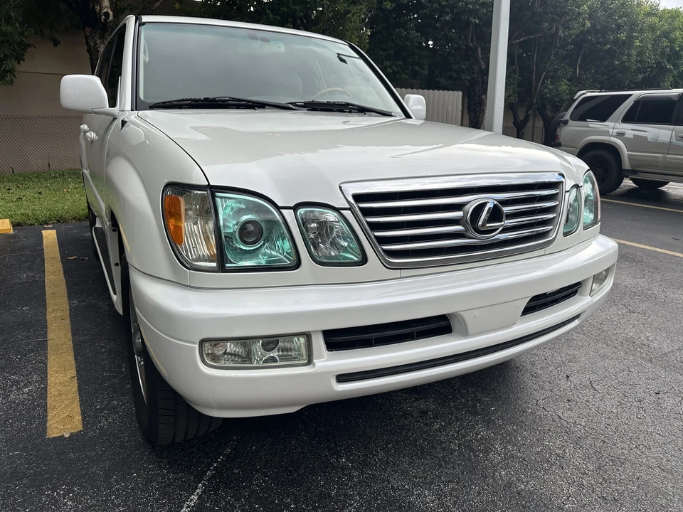 2007 Lexus LX 2nd Gen - Image 28 of 31