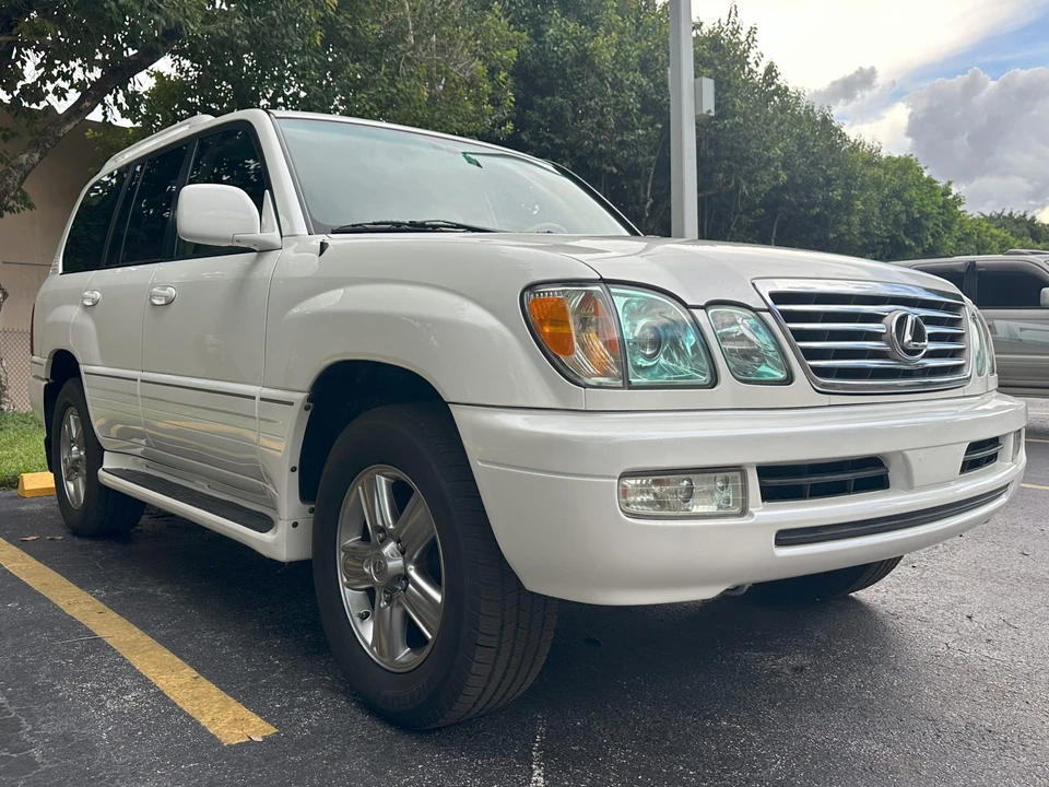 2007 Lexus LX 2nd Gen - Image 26 of 31